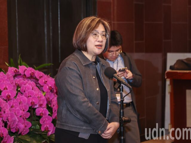 台灣新聞通訊社-影／質疑李貞秀有陸配背景 陳培瑜：接觸機密文件有國安疑慮