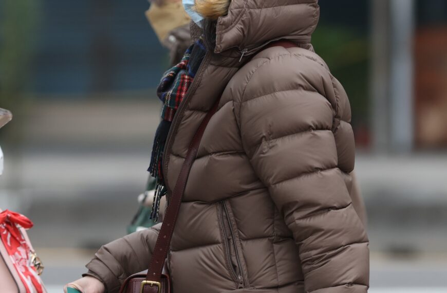 台灣新聞通訊社-今天雨停回暖 周五起變天恐2階段氣溫直墜探個位數 不排除達寒流門檻