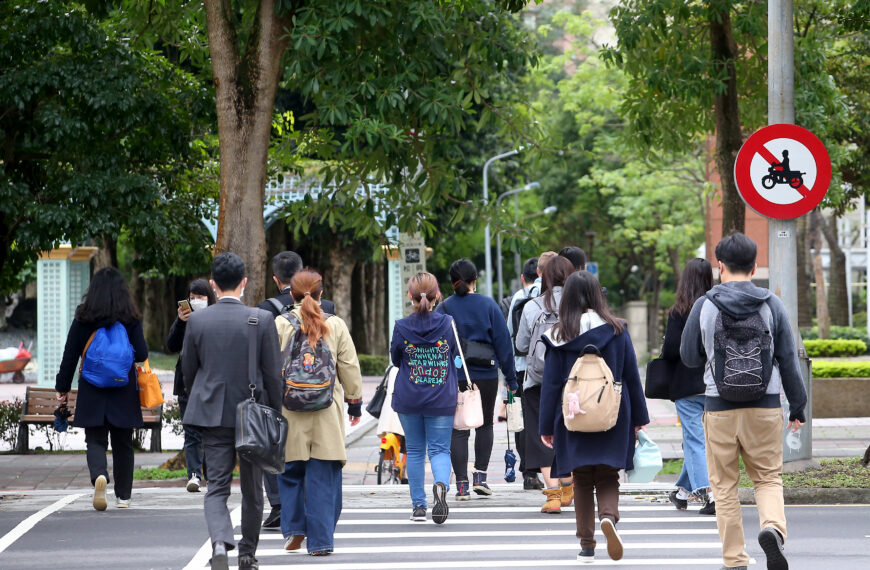 台灣新聞通訊社-主動要求加薪v.s工作表現佳被加薪，那個成功率高？答案超意外