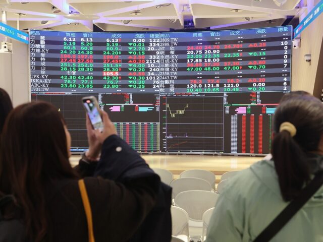 台灣新聞通訊社-現在氛圍像2017年…當時也喊是股市高點！竹軒：堅持運動比投資難多了