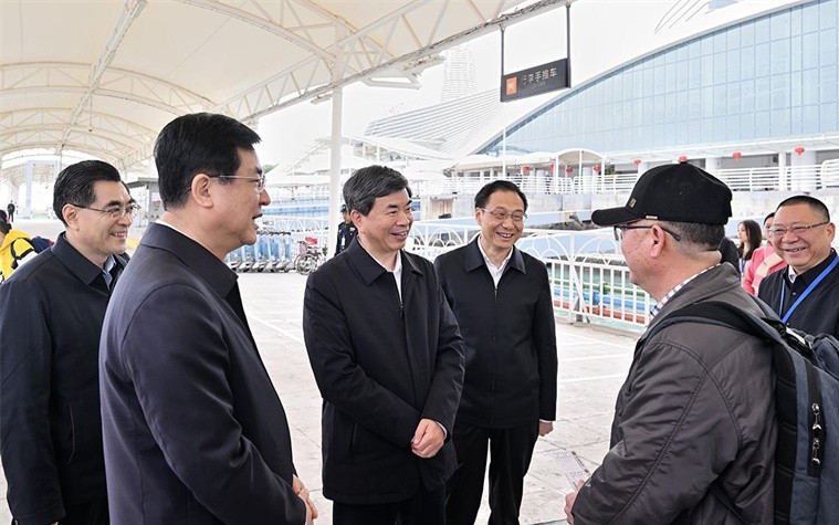 台灣新聞通訊社-中共福建省委書記視察小三通碼頭 喊「攜手推動兩岸合作交流」