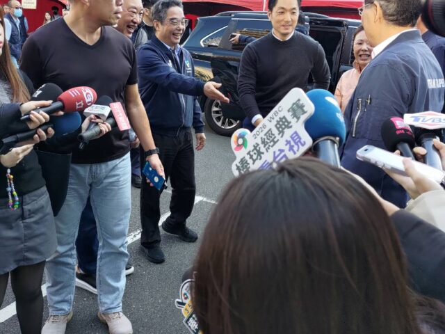 台灣新聞通訊社-「馬踏飛燕」暗踩盧秀燕？與徐弘庭聯名春聯引熱議 蔣萬安回應了