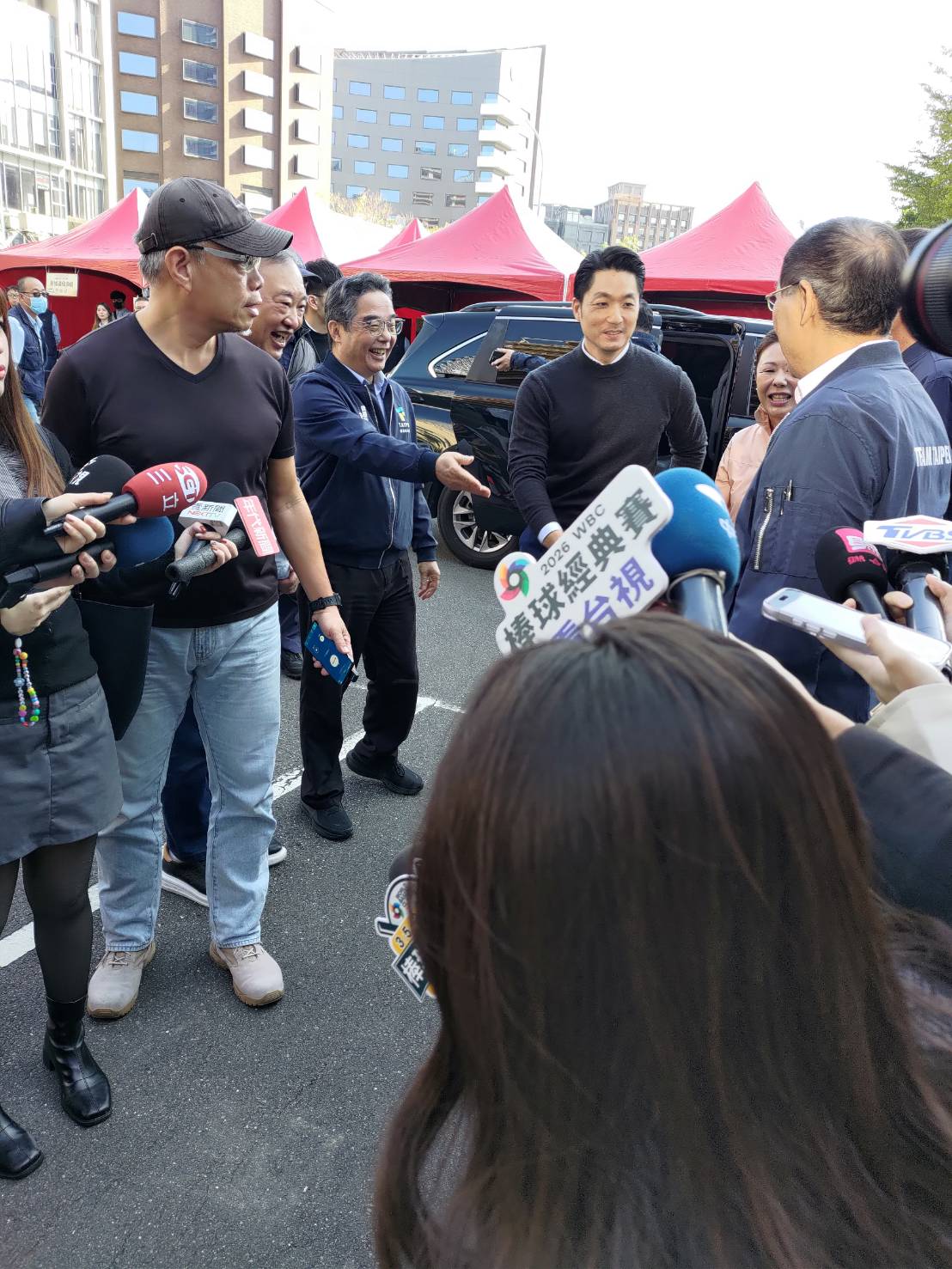 台灣新聞通訊社-「馬踏飛燕」暗踩盧秀燕？與徐弘庭聯名春聯引熱議 蔣萬安回應了