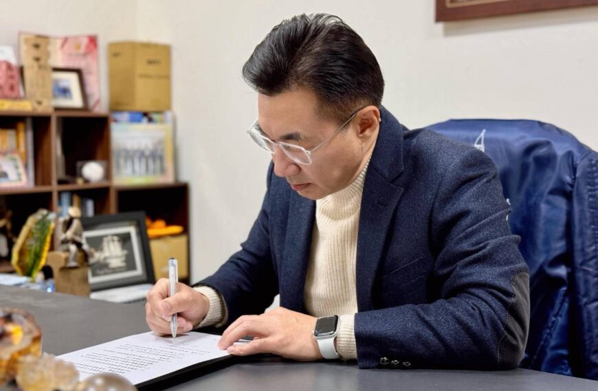 台灣新聞通訊社-爭取選台中市長 江啟臣今晚宣布簽署同意黨中央協議方案