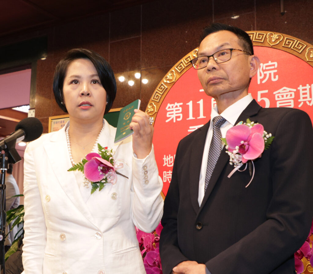 台灣新聞通訊社-質疑李貞秀學傅崐萁假離婚 陳培瑜：可製造法律漏洞