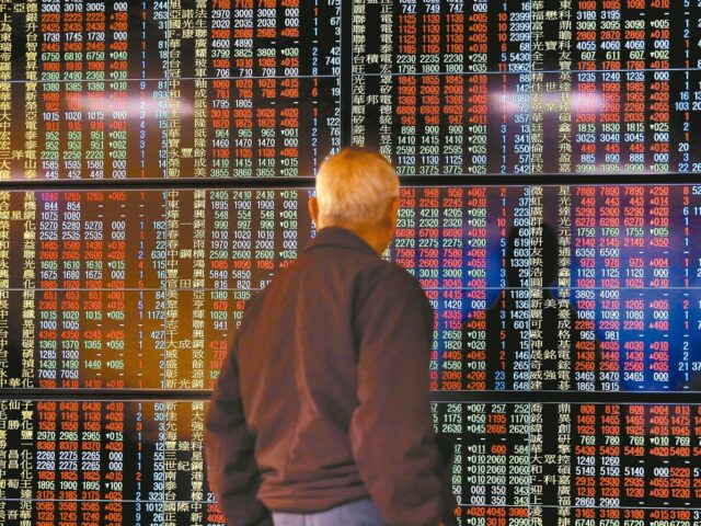 台灣新聞通訊社-連3年漲20％馬年還能衝？護國「群山」成形…009803五因子兼顧市值動能