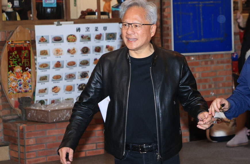 台灣新聞通訊社-ASIC挑戰來勢洶洶 黃仁勳自信稱：出貨量不會超過輝達GPU