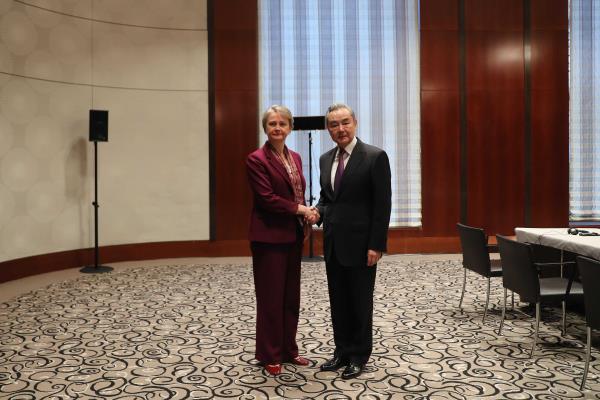 台灣新聞通訊社-英外長古柏會王毅:英方在台灣問題上長期奉行的政策 沒有也不會改變