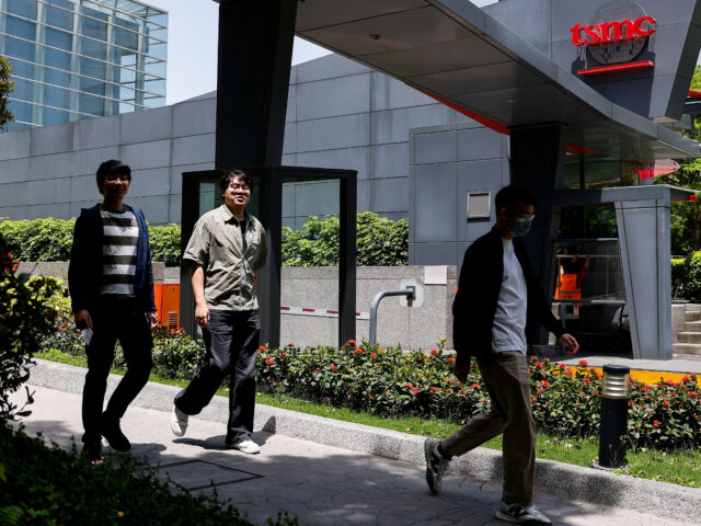 台灣新聞通訊社-彭博：台積電撐起經濟 台灣所得集中卻比美更極端…貧富差距惡化