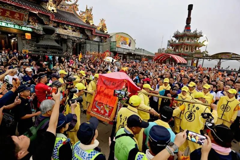 台灣新聞通訊社-白沙屯媽祖進香明天擲筊擇日 萬眾期待今年會有什麼驚奇