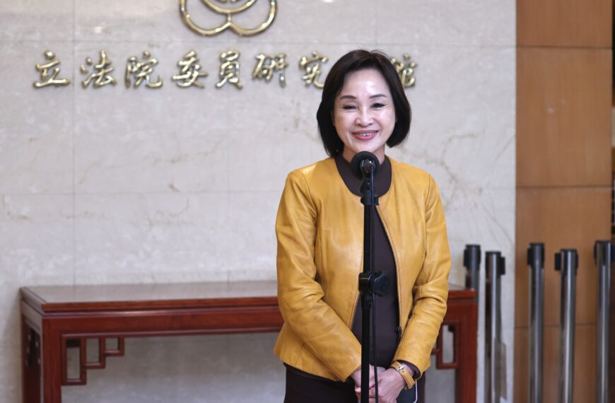 台灣新聞通訊社-黃國昌曝2026最大目標「打下高雄」 柯志恩喊：藍白一定要合