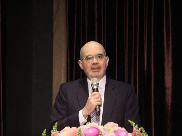 台灣新聞通訊社-黃國昌批谷立言介台太深 陳培瑜：藍白才是破壞台美關係最大殺手