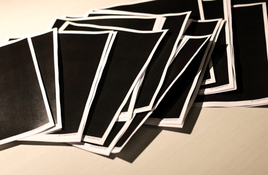 台灣新聞通訊社-淫魔艾普斯坦信託顯示 有意把1億遺產留給白俄裔女友