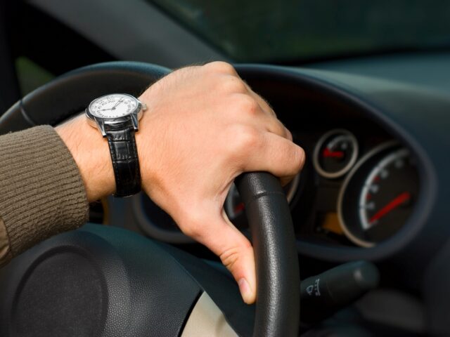 台灣新聞通訊社-日本自駕第一課！半小時噴800元 旅遊達人苦笑：想得太簡單