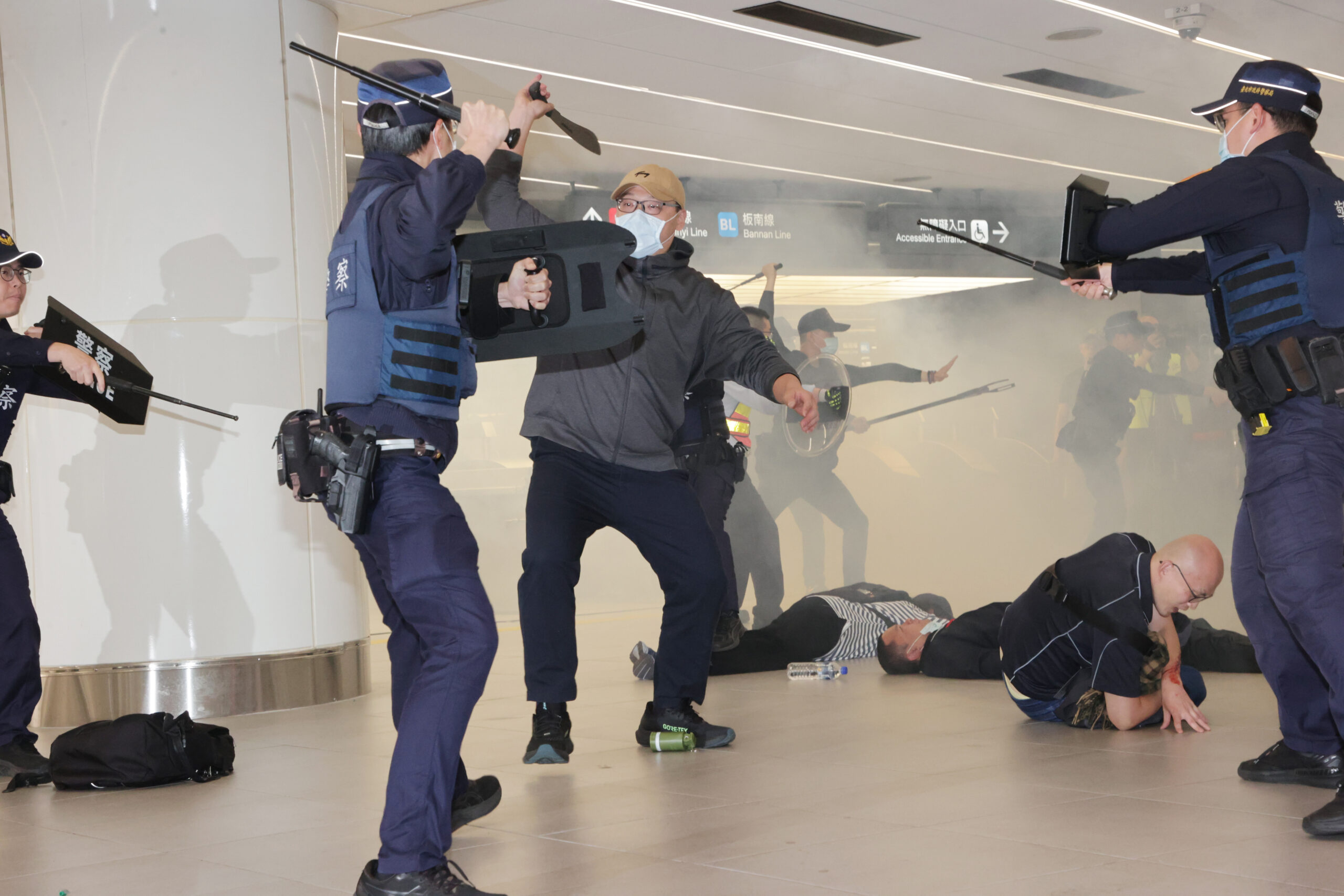 台灣新聞通訊社-手機響別慌！雙北明天這2站隨機攻擊演練…細胞簡訊範圍曝