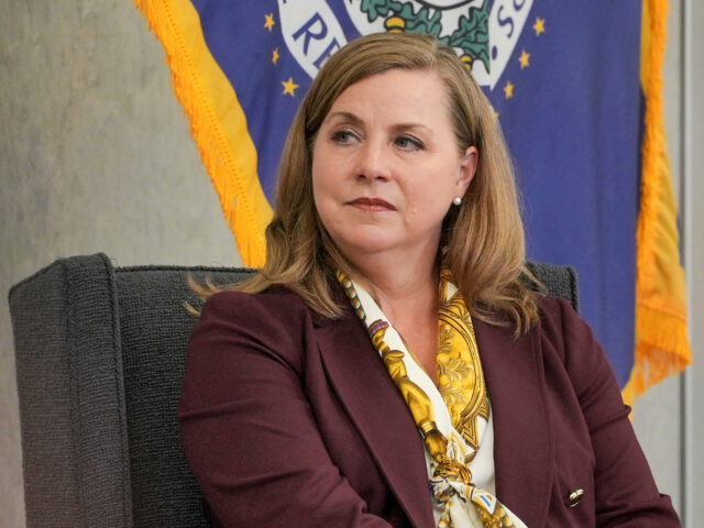 台灣新聞通訊社-川普才提名華許接任主席 Fed兩位官員馬上喊：現在不是降息時機