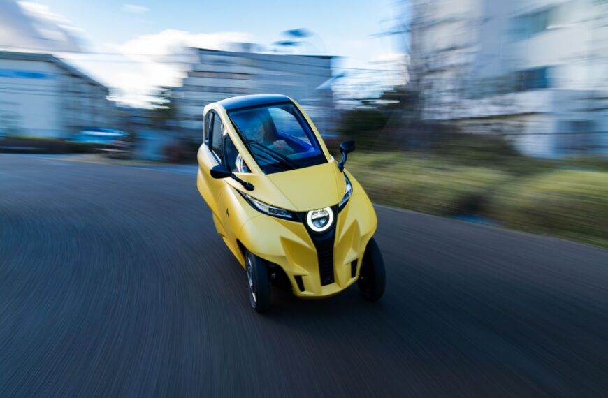 台灣新聞通訊社-駕艙機車最快下半年開放 業者盼明確規範