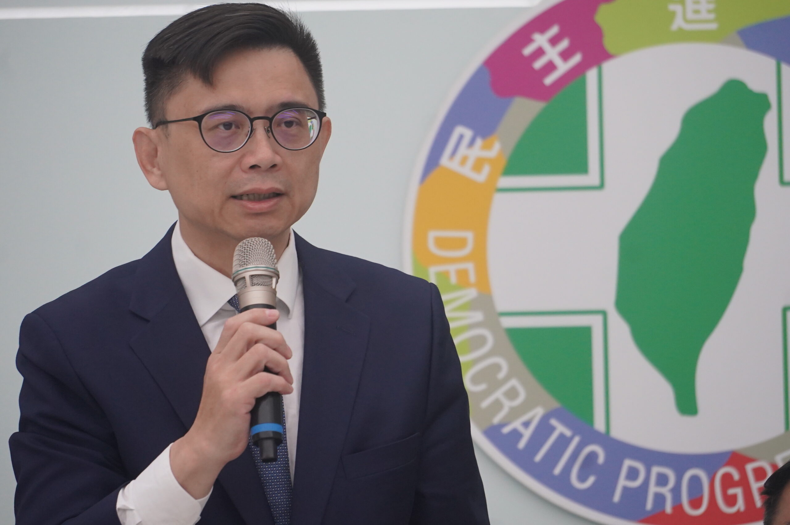 台灣新聞通訊社-【重磅快評】非賴聯盟喊打下高雄 賴瑞隆成賴總統破口？