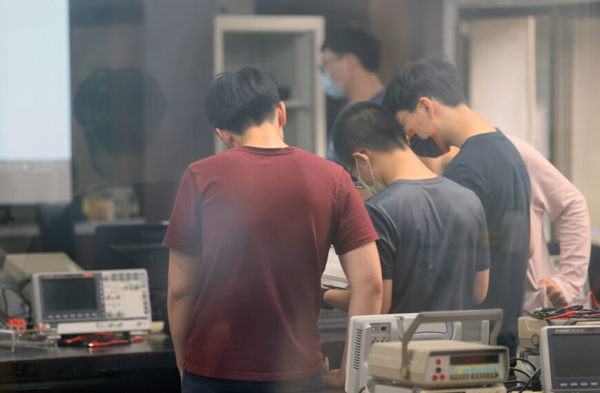 台灣新聞通訊社-教部AI聯盟上路一年半仍未了解學生科系　立委籲要更積極