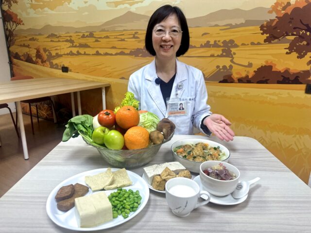 台灣新聞通訊社-低碳年菜營養師新提案 年菜規劃以「吃得完」為原則
