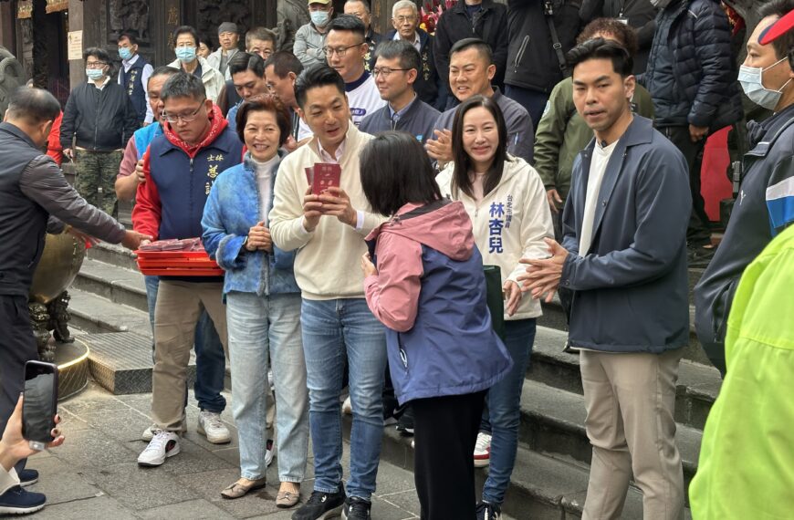 台灣新聞通訊社-影／春節首開嗓 蔣萬安高唱這首台語歌 曝是李四川教的