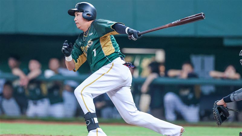 台灣新聞通訊社-中職／雄鷹8、9局大逆轉！郭永維敲致勝安　官辦熱身賽與悍將並列第一名