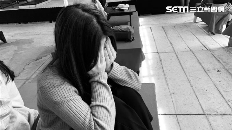 台灣新聞通訊社-新北某國中驚傳霸凌！學姊搧學妹巴掌、拿鋁棒敲頭　教育局：決不寬貸