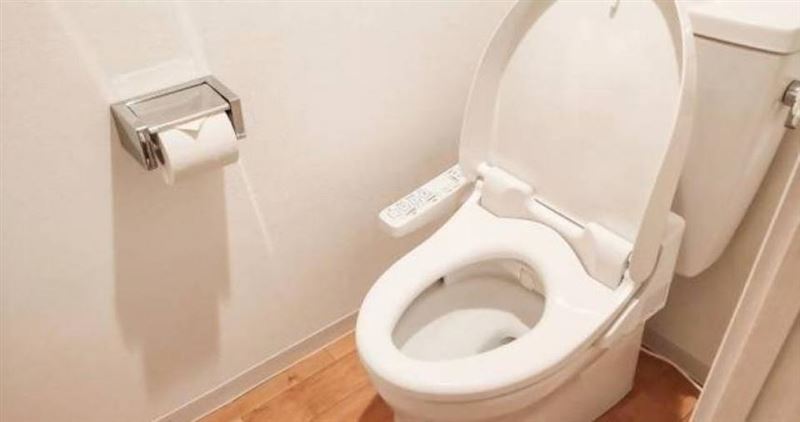 台灣新聞通訊社-蹲馬桶太用力竟猝死 消防員示警「如廁1件事」別做：遇過很多起