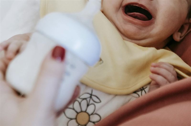 台灣新聞通訊社-毒母室內摧殘！剛滿月女嬰體內海洛因超標998倍　離譜媽判刑1年2月定讞