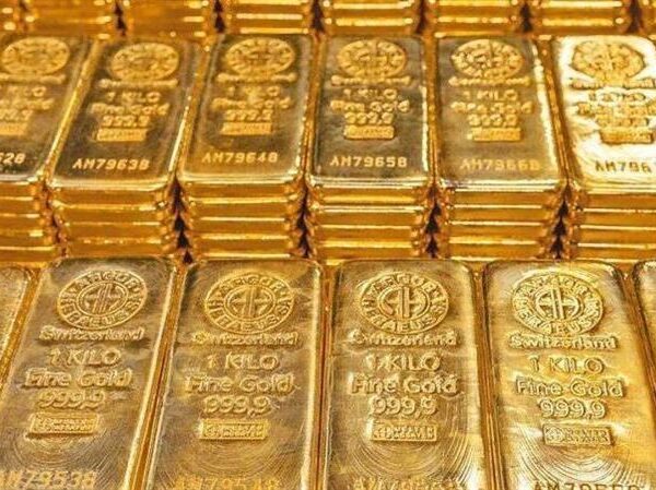 台灣新聞通訊社-黃金連10黑慘跌21%！專家揭「關鍵支撐位」破了恐再崩：抄底軍團進場