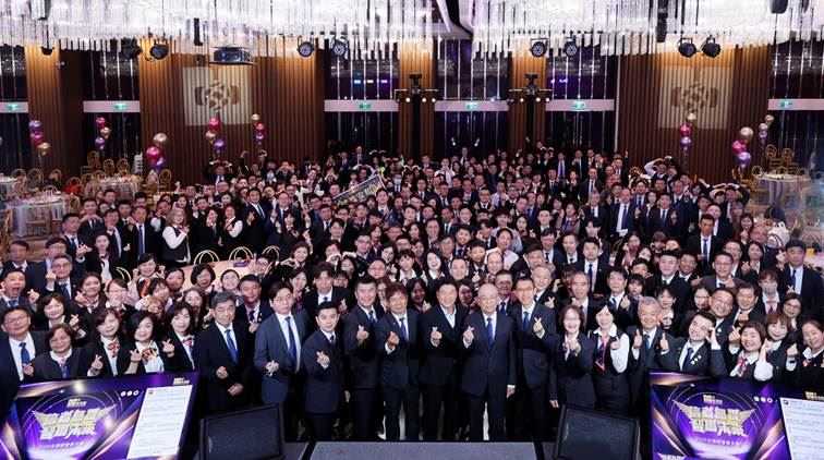 台灣新聞通訊社-謝震武、羅時豐都來了！中信房屋全國經營者大會盛大登場