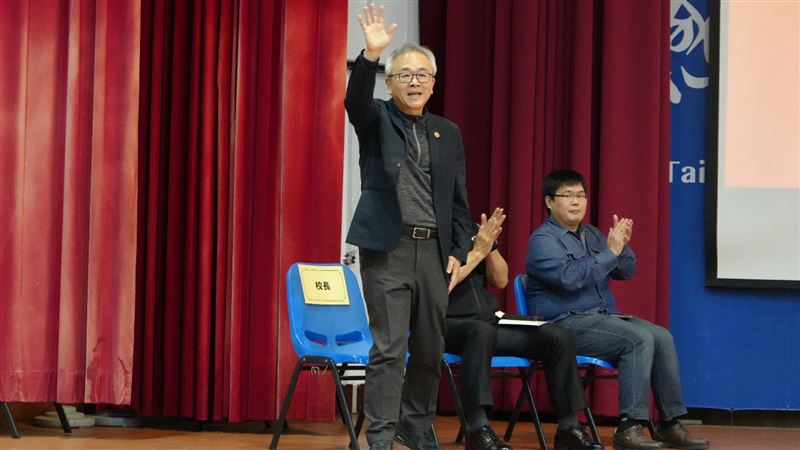 台灣新聞通訊社-台中科大校長遭爆一稿兩投、自稱「中國台灣」 國科會:已啟動調查