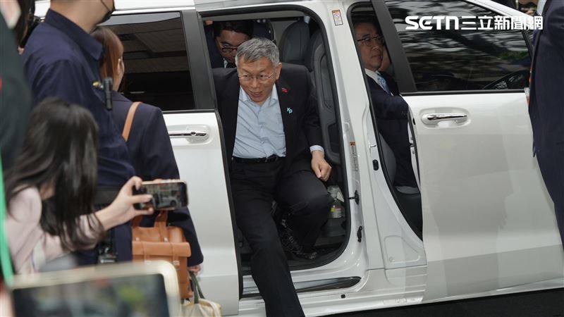 台灣新聞通訊社-柯文哲1黑幕成中國把柄？作家揭「與徐春鶯、李貞秀」紅線關係