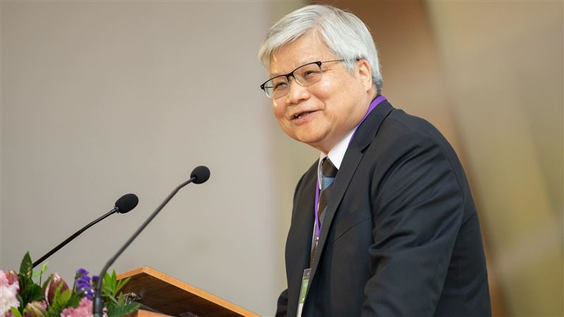 台灣新聞通訊社-魏哲家批中國飄了？她揭「台積董座昔日霸氣2發言」　網笑：站著賺免舔