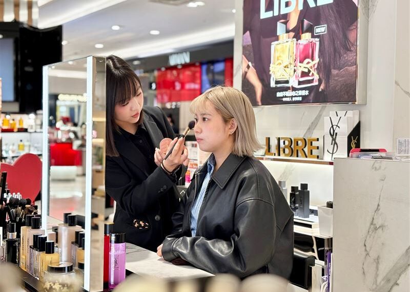 台灣新聞通訊社-母親節化妝品提前開搶！SOGO拚3%成長　京站抽3大歐美城市機票