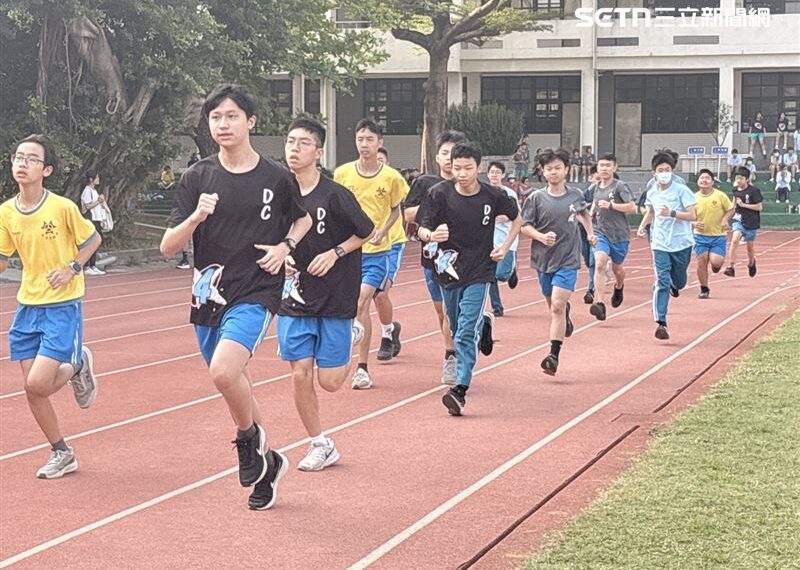 台灣新聞通訊社-大成國中歡慶80周年!30年傳統「3K路跑」 首度邀社區熱血同樂
