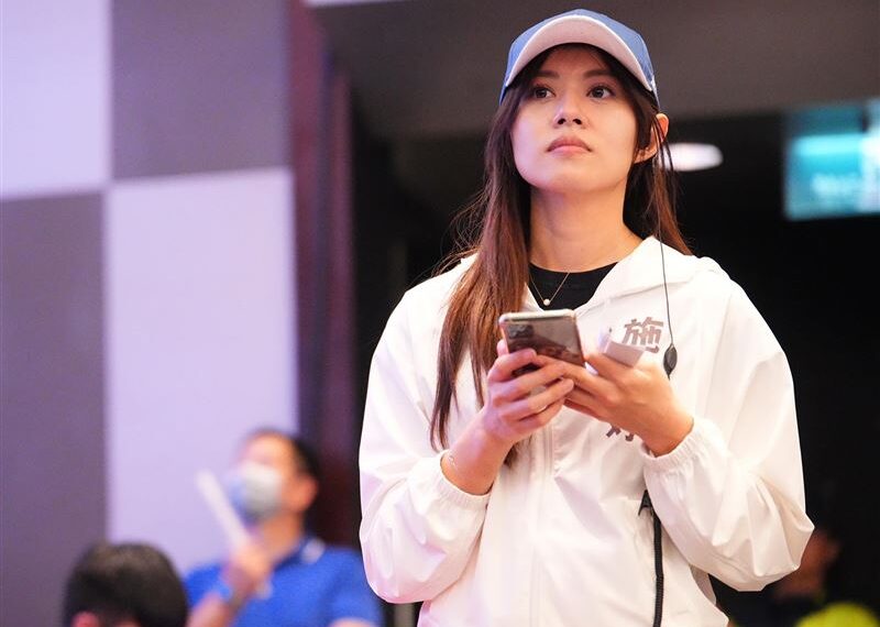 台灣新聞通訊社-柯文哲宣判／高虹安姊妹淘轟民進黨政治凌虐、在玩火：反綠的拳頭握越緊