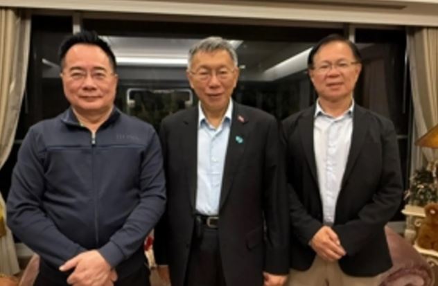 台灣新聞通訊社-柯案重判/蔡正元明將入監 柯文哲曬合照喊:朋友,保重!