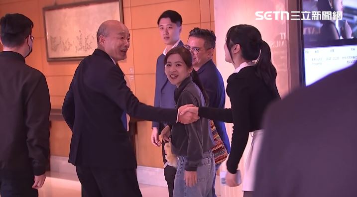 台灣新聞通訊社-朱立倫和藍委餐敘!韓國瑜也來了 徐巧芯:今天大家會非常踴躍