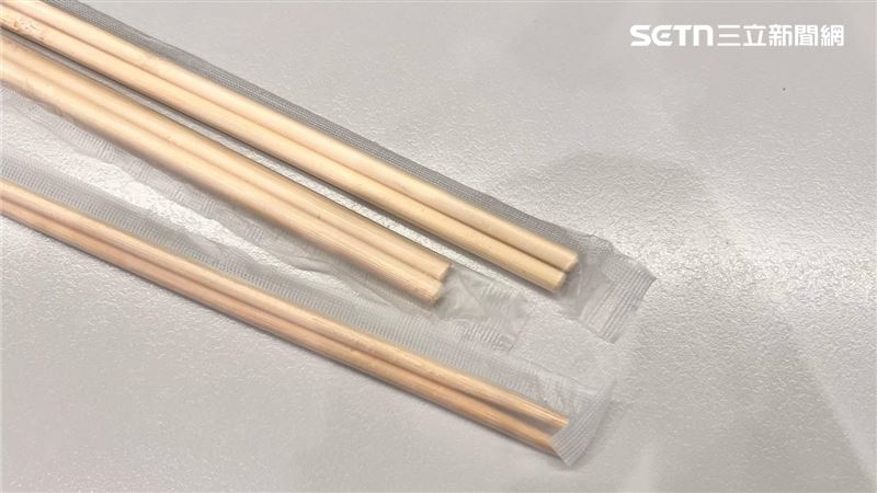 台灣新聞通訊社-超商餐具要收費？他怨「免洗筷要加1元」　業者回應了