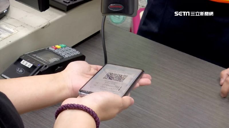 台灣新聞通訊社-客人結帳「1動作」錯了！店員怒揭地雷：有錢也刷不出來