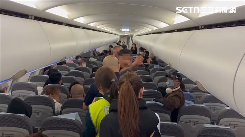 台灣新聞通訊社-機艙關門才喊「不搭了」！夫妻吵架狂爆粗口　金門班機延誤超過半小時