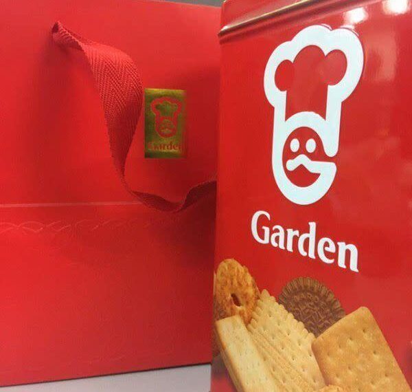 台灣新聞通訊社-香港最難吃的伴手禮非它莫屬！網齊推：一盒傳三代、人走餅還在