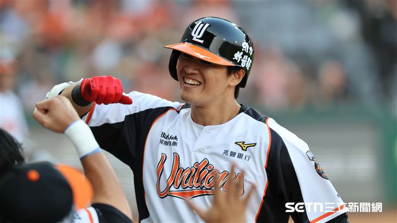 台灣新聞通訊社-中職／亞太棒球場首轟出爐！　統一獅4棒蘇智傑陽春砲歷史留名