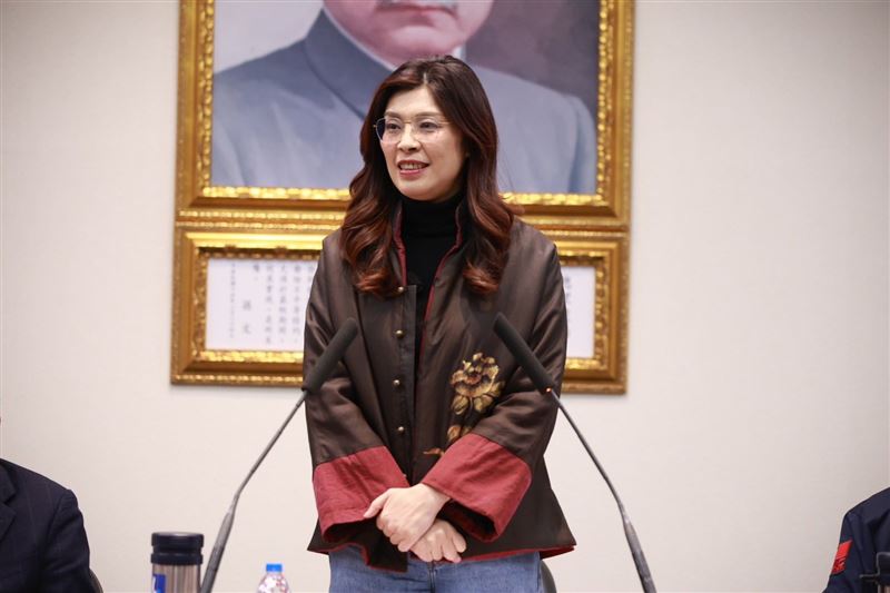 台灣新聞通訊社-明知對地方選舉扣分　鄭麗文為何就是要見習近平？他全說了