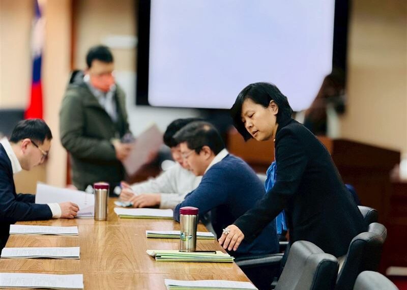 台灣新聞通訊社-李貞秀有沒有膽說「習近平是狗」？媒體人轟「支腦」：回你祖國去講