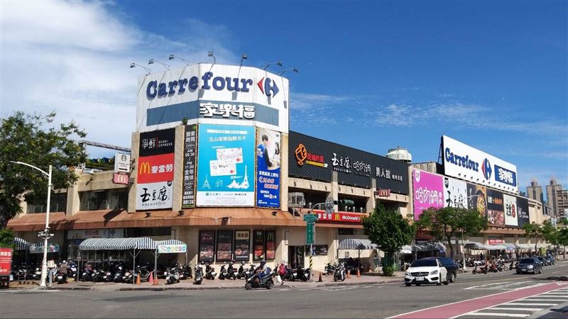 台灣新聞通訊社-陪伴在地人30年…這間家樂福「逆轉又逆轉」全劇終：熄燈時間曝光