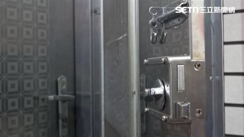 台灣新聞通訊社-獨家/城中城大火還在燒!鐵門之亂慢火燉全台 民怨才剛換門6萬打水漂