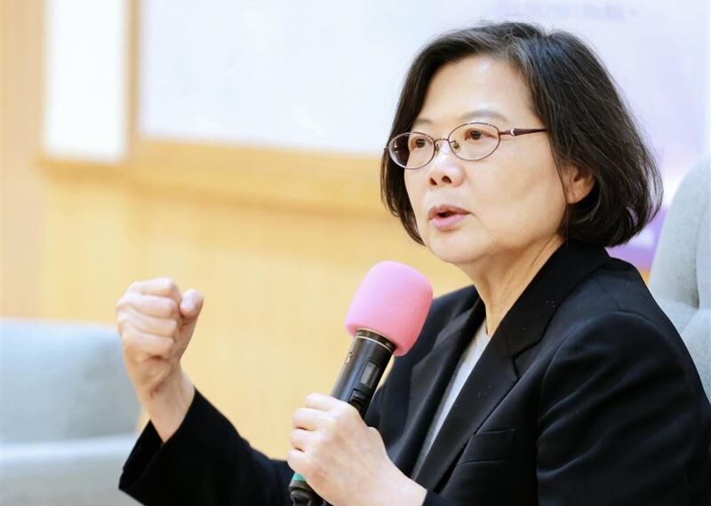 台灣新聞通訊社-卓榮泰談油價惹議　律師曝：要感謝蔡英文成立「平穩吸收機制」