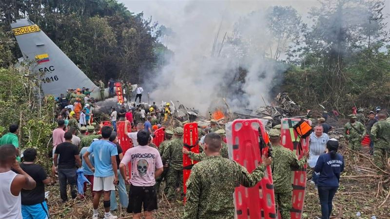 台灣新聞通訊社-哥倫比亞軍機墜毀！機上125人「至少66人罹難」　機體近全毀畫面曝
